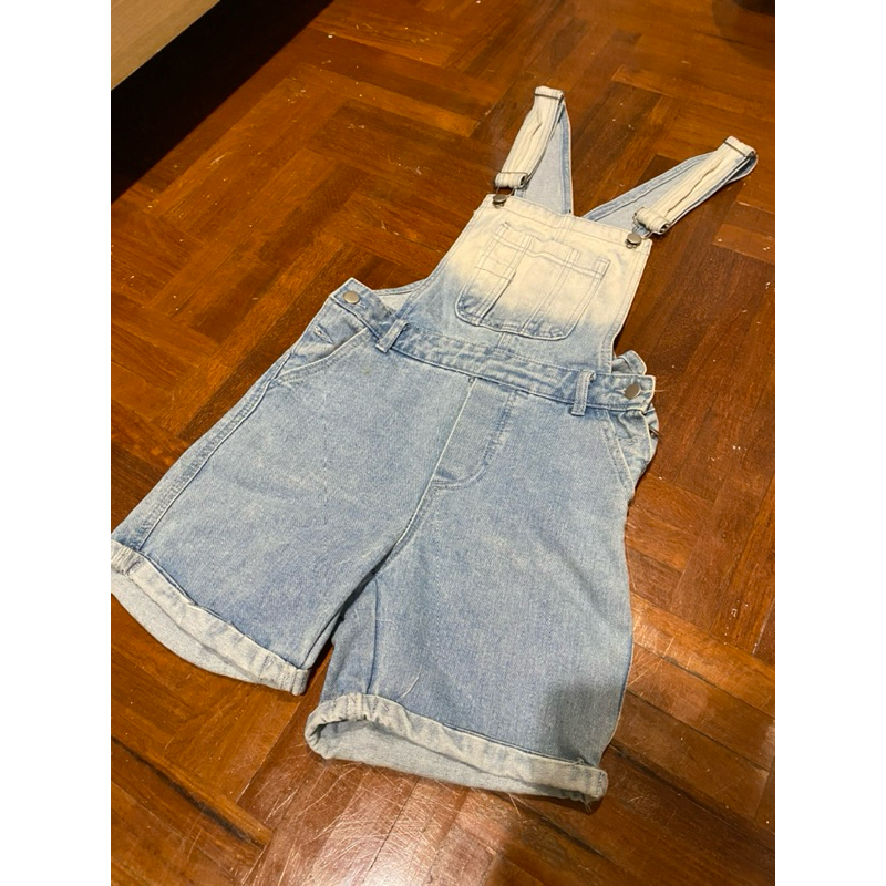 เอี๊ยมยีนส์ topshop แท้
