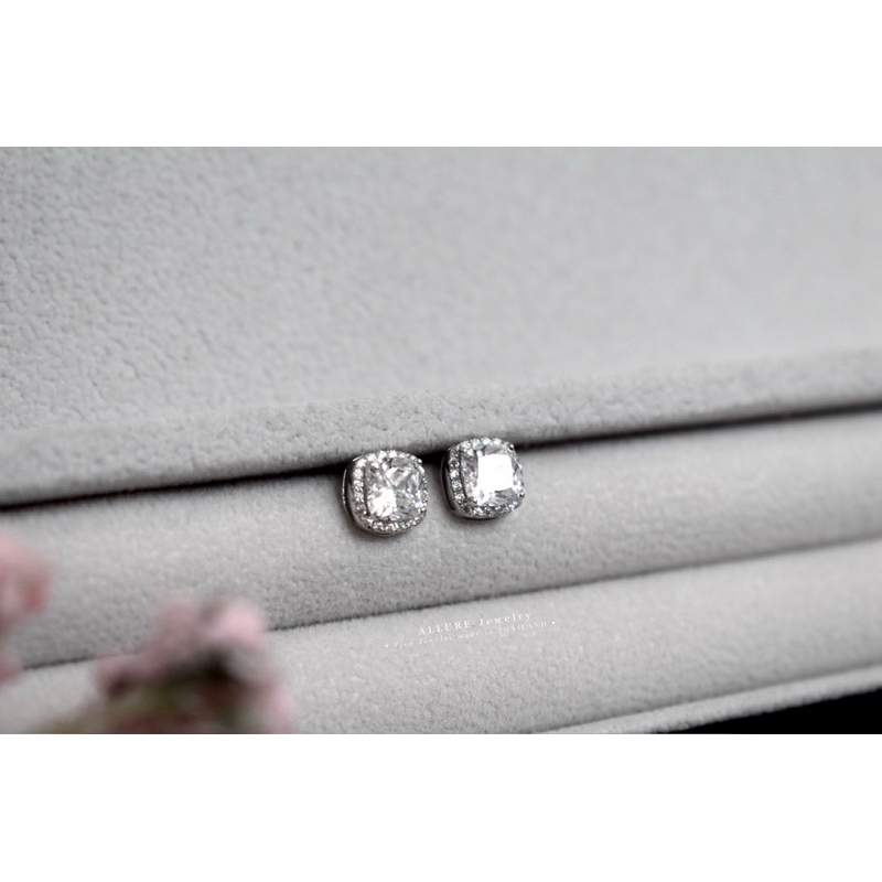 ต่างหูเงินแท้ 925 ชุบเคลือบทองคำขาว ประดับเพชร CZ Swissdiamond [ 𝐂𝐡𝐚𝐫𝐥𝐨𝐭𝐭𝐞 -𝐀𝐥𝐥𝐮𝐫𝐞 𝐉𝐞𝐰𝐞𝐥𝐫𝐲 ] - รูปที่ 6