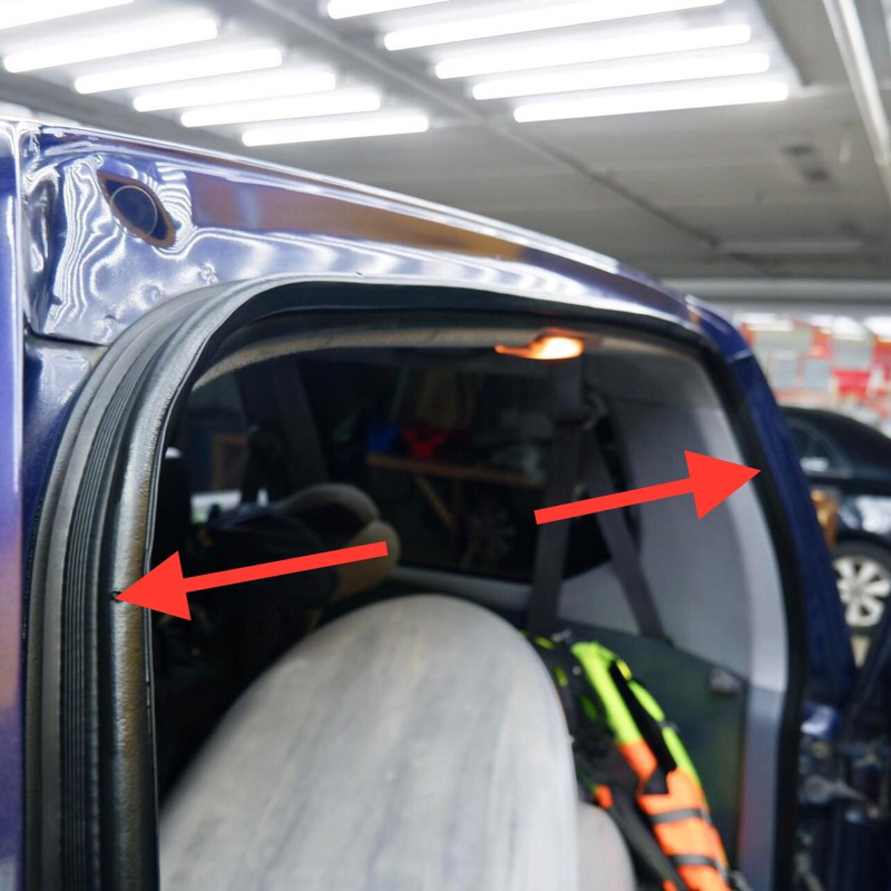 ยางฝาท้าย ยางฝากระโปรงท้าย Toyota land cruiser prado 95