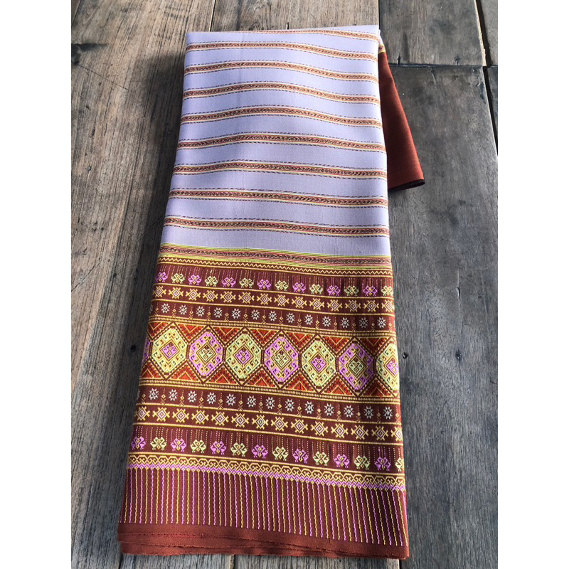 ผ้าซิ่นตาว้าซิ่นตีนจกสุโขทัยงานทอมือคุณภาพสูง