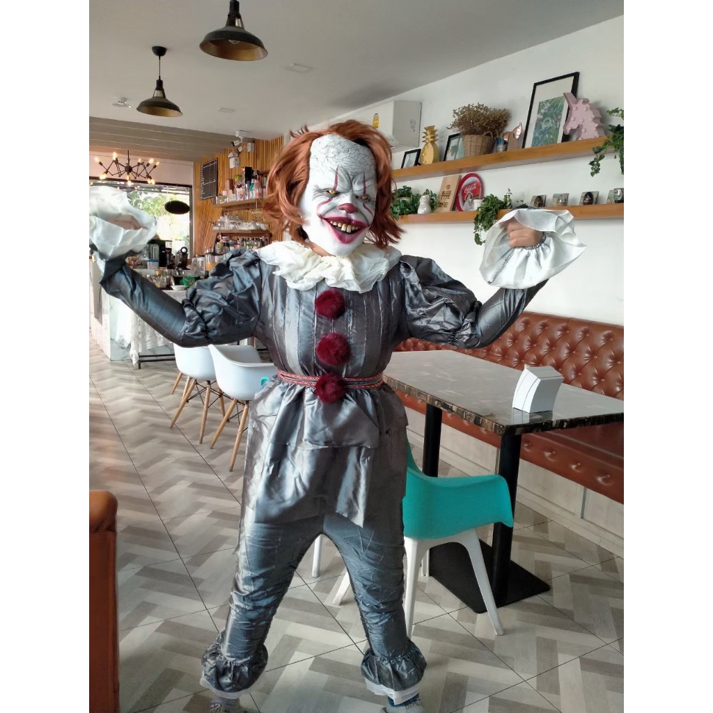 #ชุดอิทโผล่จากนรก #ชุดเพนนีไวซ์ #ปีศาจตัวตลก #pennywise #cosplayชุดit