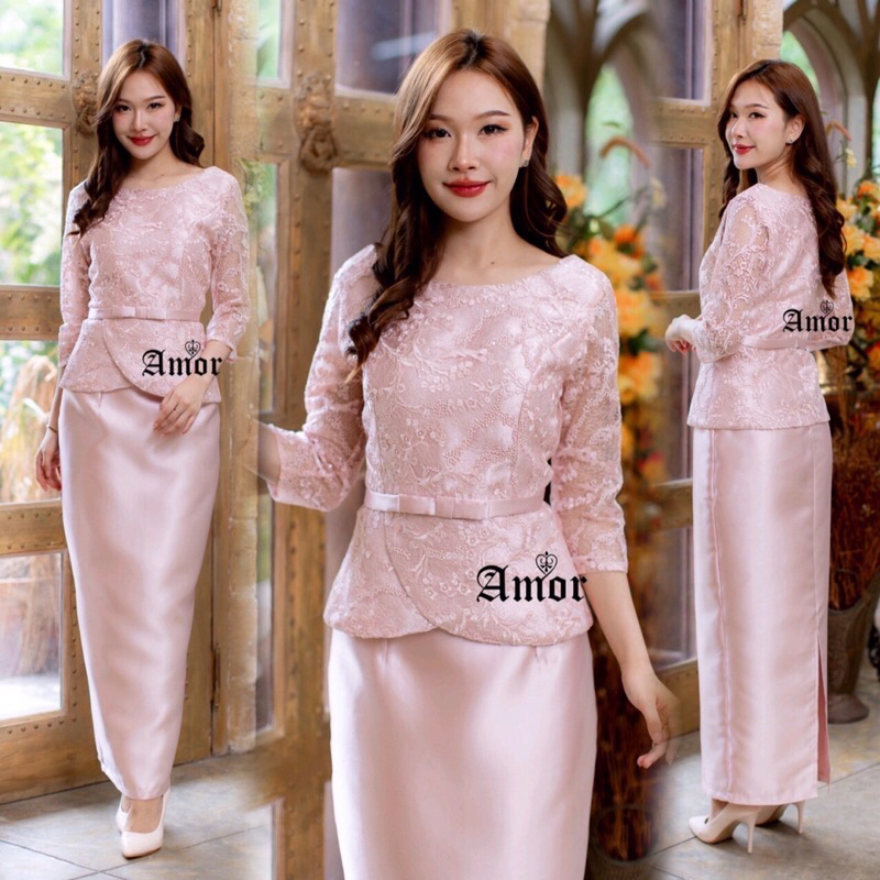 ชุดไทยประยุกต์สวยเรียบหรู มี 2 ชิ้น เสื้อและกระโปรง ชุดแม่เจ้าสาวชุดไปงานแต่งชุดไปงานบวชชุดแม่เจ้าบ่