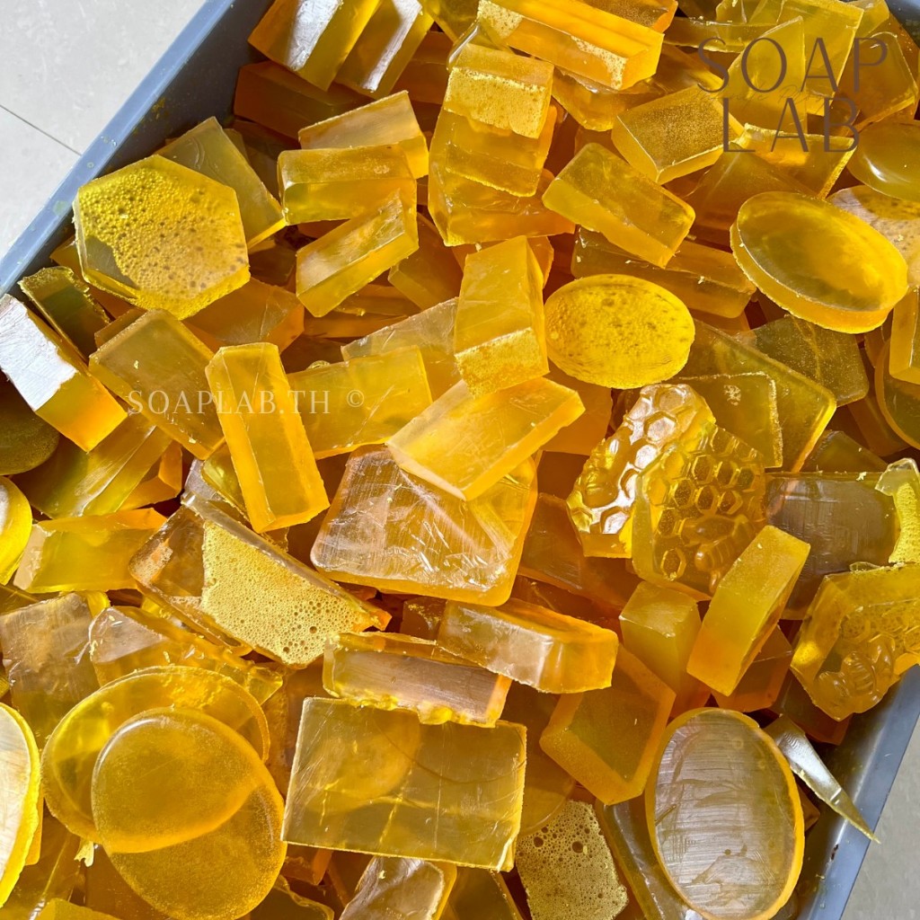 สบู่กลีเซอรีน ผิวขาว ลดสิว คุมมัน หอมสดชื่น (เลือกสูตรด้านใน)