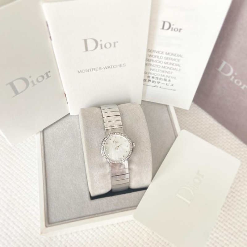 Like new!! นาฬิกา 𝘊𝘩𝘳𝘪𝘴𝘵𝘪𝘢𝘯 𝘋𝘪𝘰𝘳 รุ่นCD04111 Baby Dior 52D ของแท้