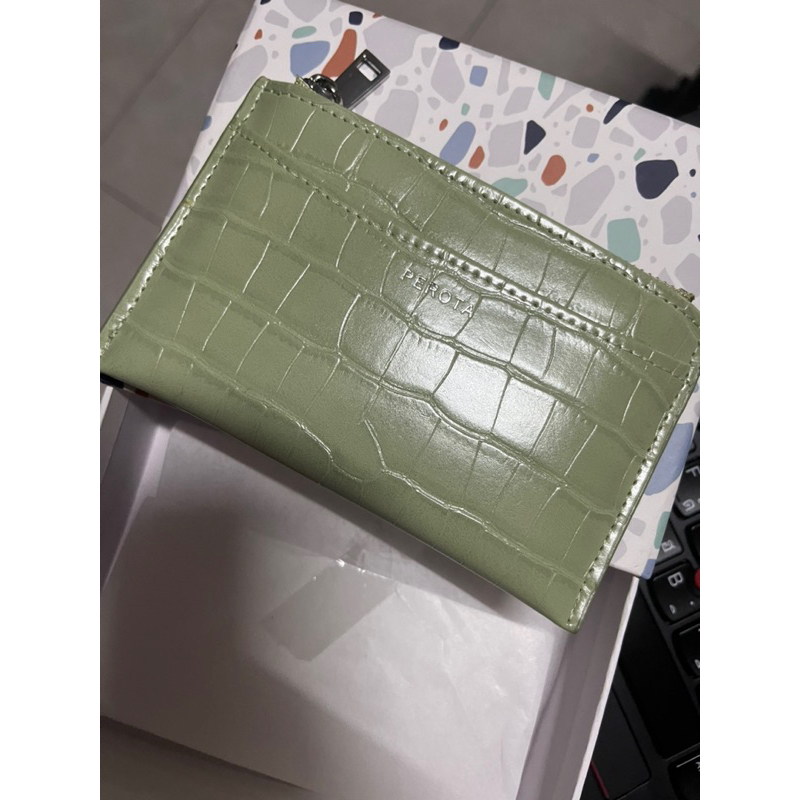 กระเป๋าสตางค์ Petora กระเป๋าตังค์ใบสั้น กระเป๋าสตางค์ใบสั้น