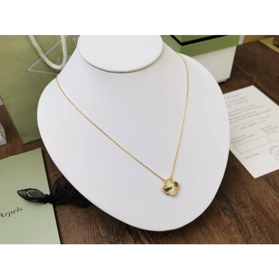 รหัส 52 สร้อยคอใบโคฟเวอร์ สีทอง ชุบ 18k ไม่ลอกดำ ใส่อาบน้ำได้