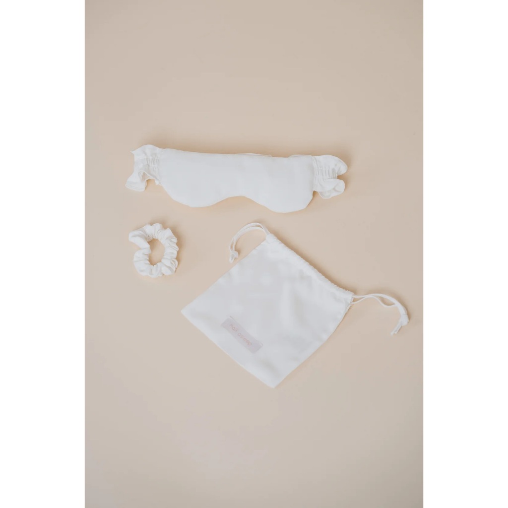 พร้อมส่ง ของแท้ Half Asleep Ruffle Sleep Mask Set (Cloud)