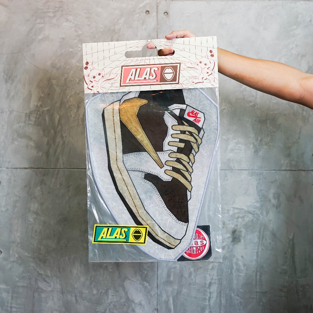 Alas_TH© พรมปูพื้นรูปรองเท้าไนกี้ Nike Air Jordan 1 Low Travis Scott Reverse Mocha พรมตกแต่งห้อง พรม