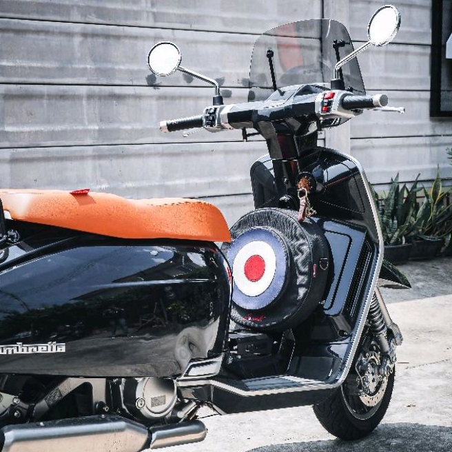 ฮิตl!! กระเป๋า กันน้ำ Lambretta VESPA ทรงยางอะไหล่ กันน้ำ100% ติดตั้ง แลมเบรตต้า V200 G350 และ เวสป้