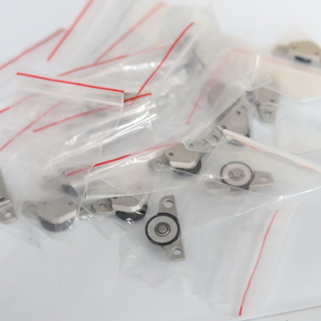 ที่ยึดลูกกลิ้งล้อหัวพิมพ์1300350สำหรับ PLQ-20เอปสัน for EPSON PLQ-20 PLQ-22 PLQ-30 PLQ-90 / PLQ20 PL