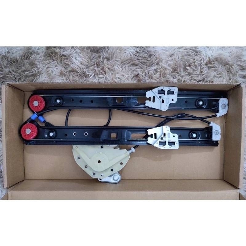 bmw e46 รางกระจกไฟฟ้า หน้าซ้าย