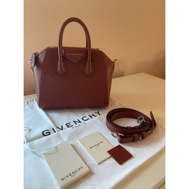 Used Givenchy Antigona Mini (Year 2018)