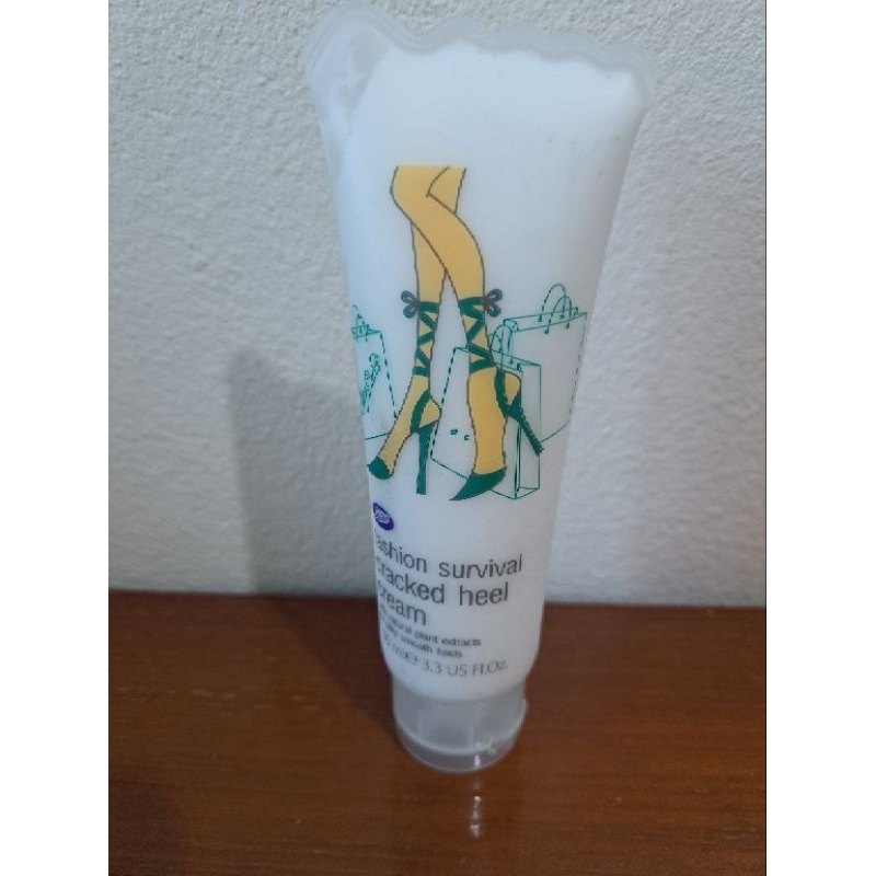 Boots Fashion Survival Cracked Heel Cream บู้ทส์แฟชั่นเซอร์ไววัลแคร็กฮีลครีม,ครีมทาเท้า