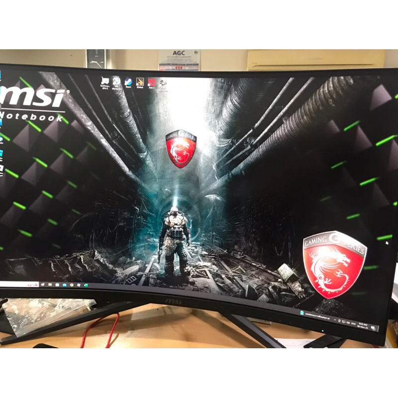 จอโค้ง msi 27นิ้ว 2k 60hz มีตำหนิ