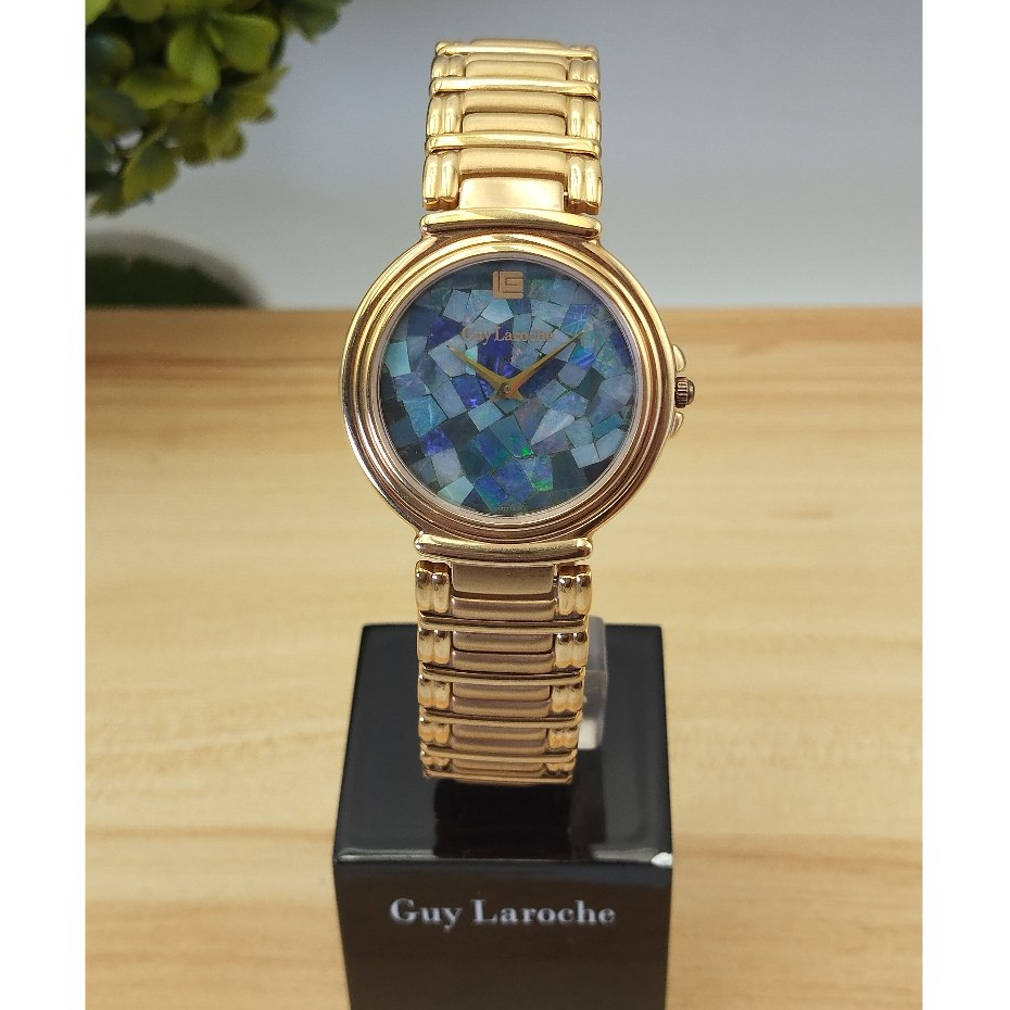 Guy  Laroche ระบบ Quartz นาฬิกาผู้ชาย เรือนสีทอง หน้าปัดลายหินอ่อน  การันตีของแท้ รับประกัน