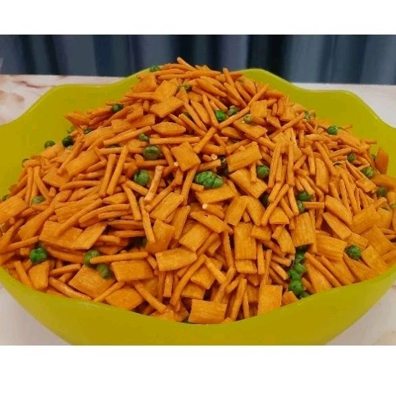 ขนมขาไก่รวมมิตรมาเลย์ 1 ถุงน้ำหนัก 2กิโลกรัม ราคาถูก Shopee Lazada