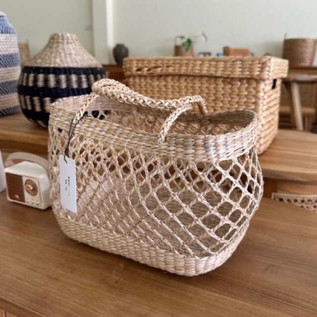 กระเป๋าสานจากเชือกกล้วย Banana rope woven bag