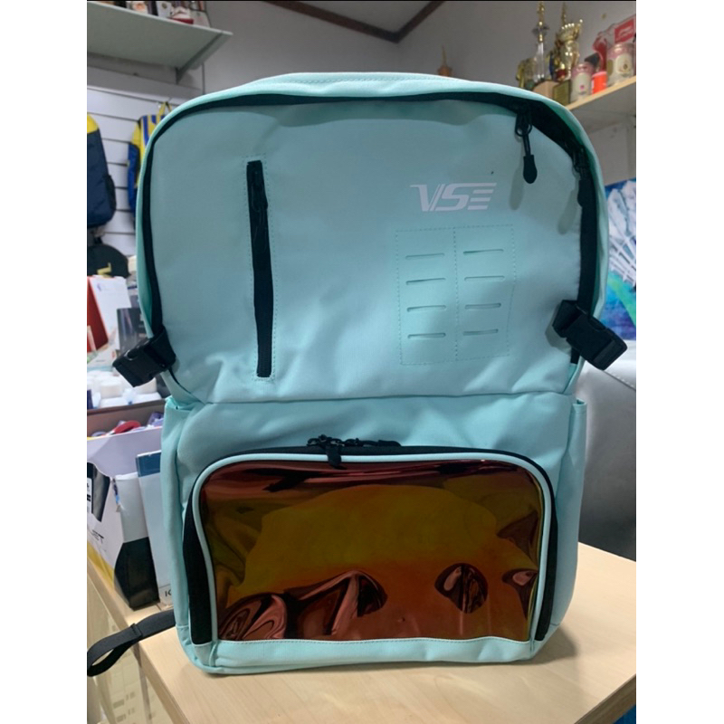 กระเป๋าเป้แบดมินตัน VS ใส่ไม้แบดใส่รองเท้าได้