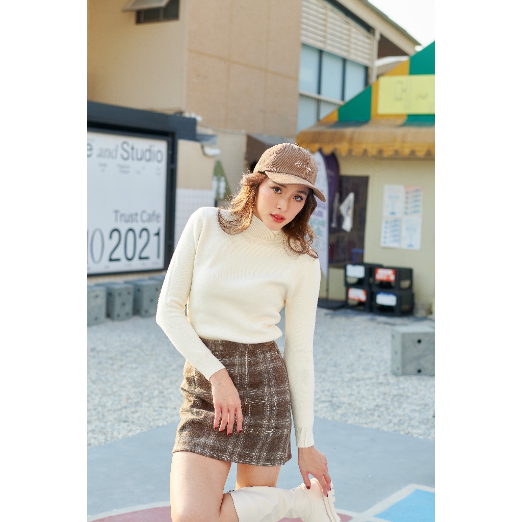 C010 เสื้อคอเต่าบุขน ใส่แล้วอุ่นดีมากค่ะ