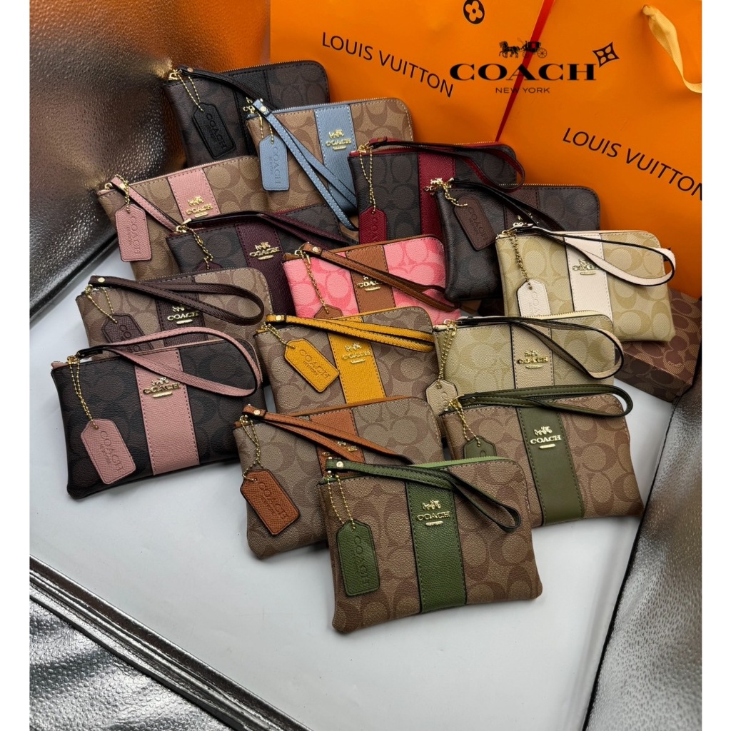 กระเป๋าคล้องมือcoach สินค้าแนะนำยอดนิยม ขนาด6.5นิ้ว สต๊อกพร้อมส่ง