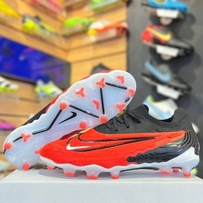 รองเท้าฟุตบอล Nike Phantom Vision GX