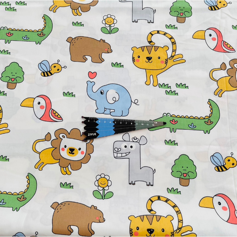 ผ้าคอตตอน 100% ผ้าเมตร คอตตอนทวิล พิมพ์ลายช้างหัวใจ หน้ากว้าง 160 เซนติเมตร