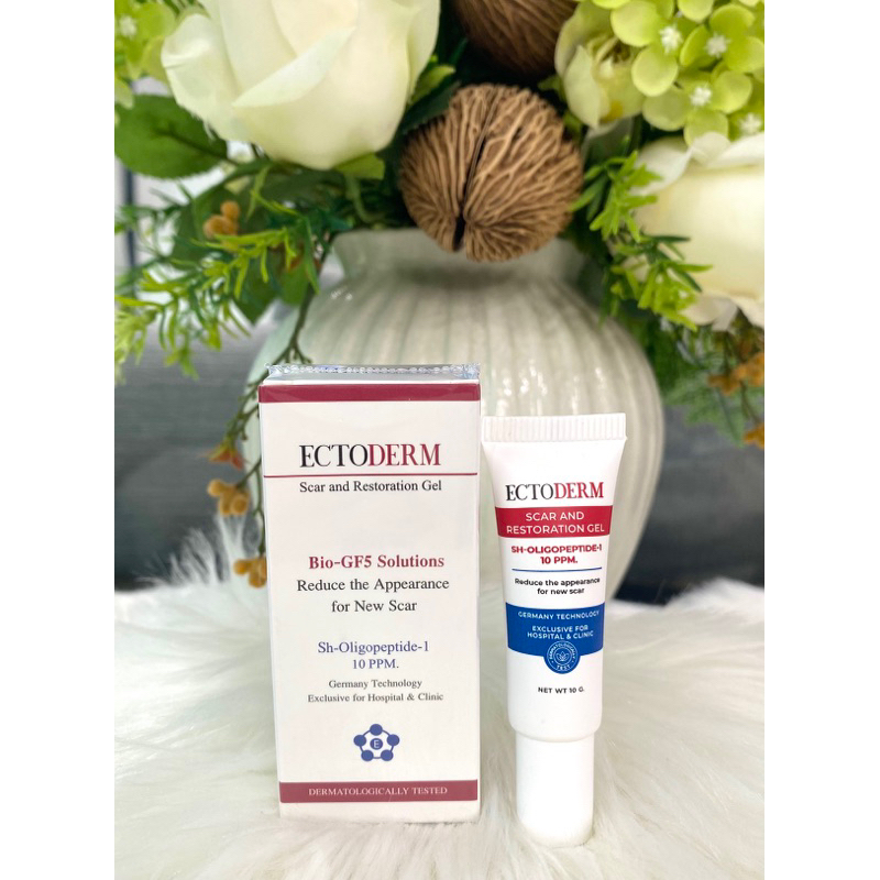 Ectoderm 10 g ช่วยสมานแผล และฟื้นฟูกระบวนการสร้างเซลล์ผิวหน้า และยังช่วยเพิ่มความชุ่มชื่นให้กับน้องสาว