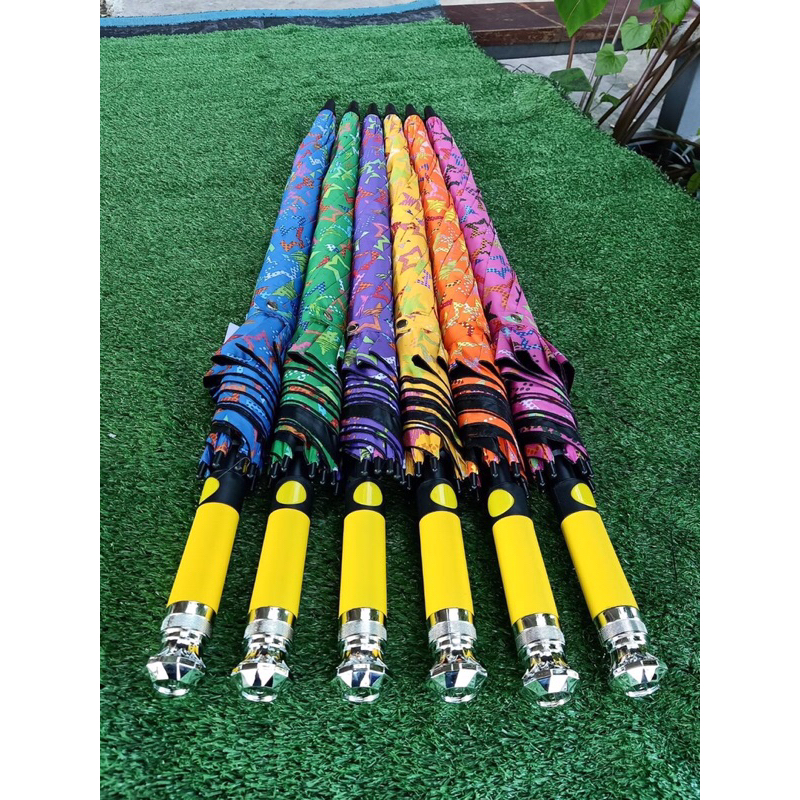 vip008ร่ม30นิ้วยูวี ดำโครงไฟเบอร์เหลือง ลายดาว  ด้ามจับพรีเมี่นมมี6สี