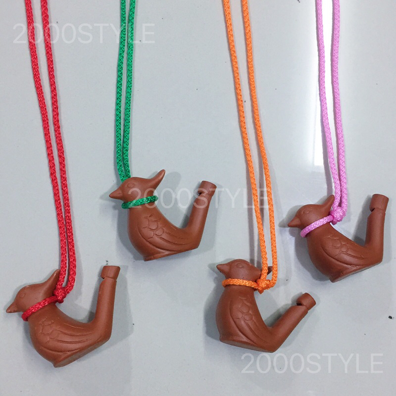 🦜 นกหวีดน้ำเซรามิก ใส่น้ำที่หัวนกหวีด เวลาเป่าจะเป็นเสียงนกร้องไพเราะ (คละสีสายคล้อง)