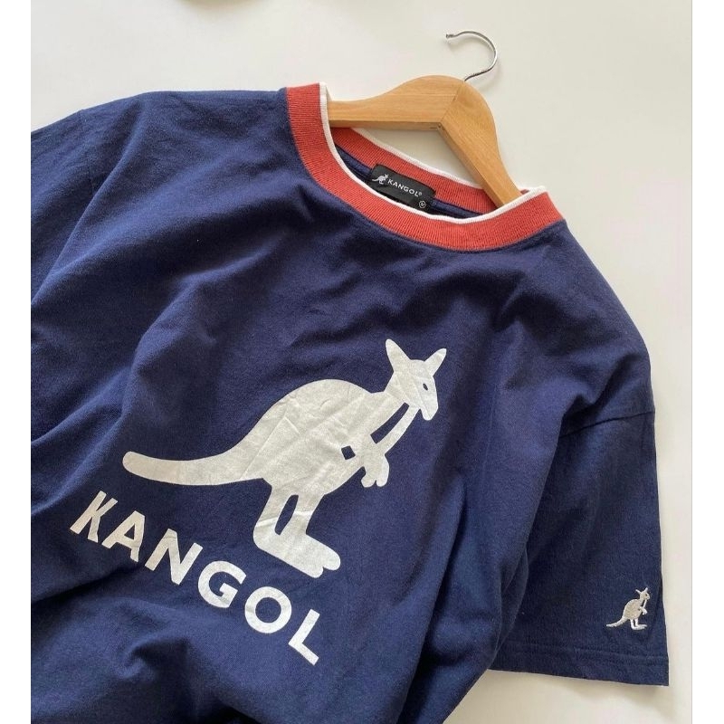 เสื้อยืด KANGOL แขนปักแบรนด์ สภาพดีสีเสมอทั่วตัว