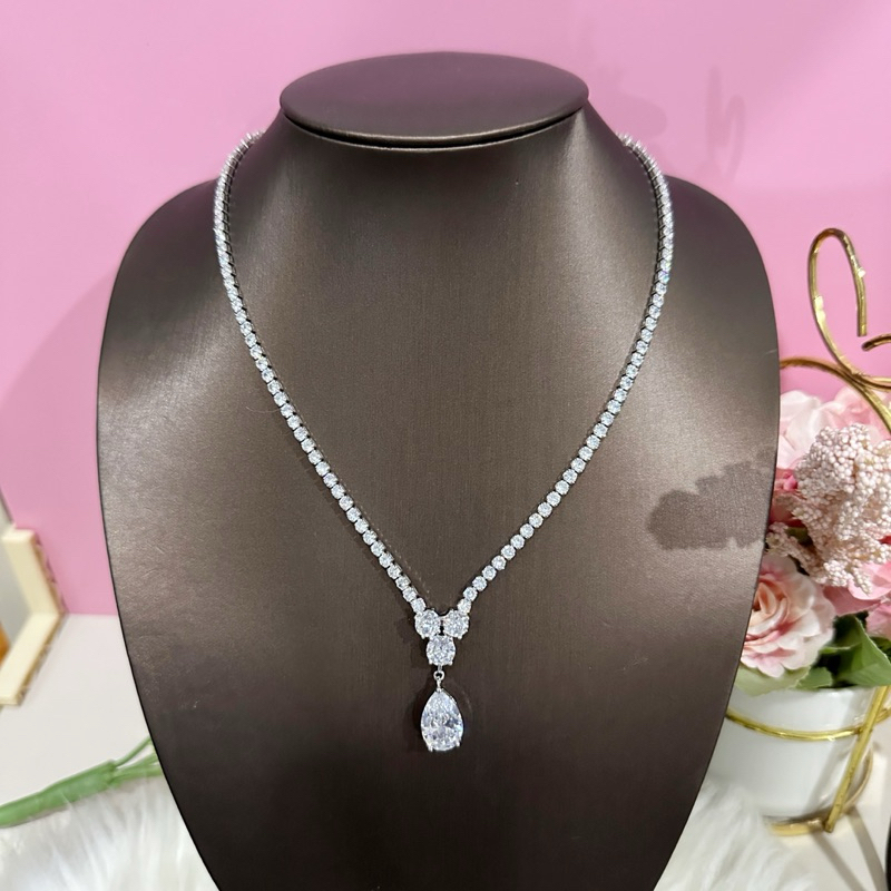 (ส่งจากไทย)(No box) ชุดเซ็ตสร้อยคอพร้อมต่างหู​สำหรับเจ้าสาว​สไตล์หรูเรียบ​ Minimal สร้อยแบบจี้หยดน้ำ​เพชร​ ​CZ เพชรกลมรอ