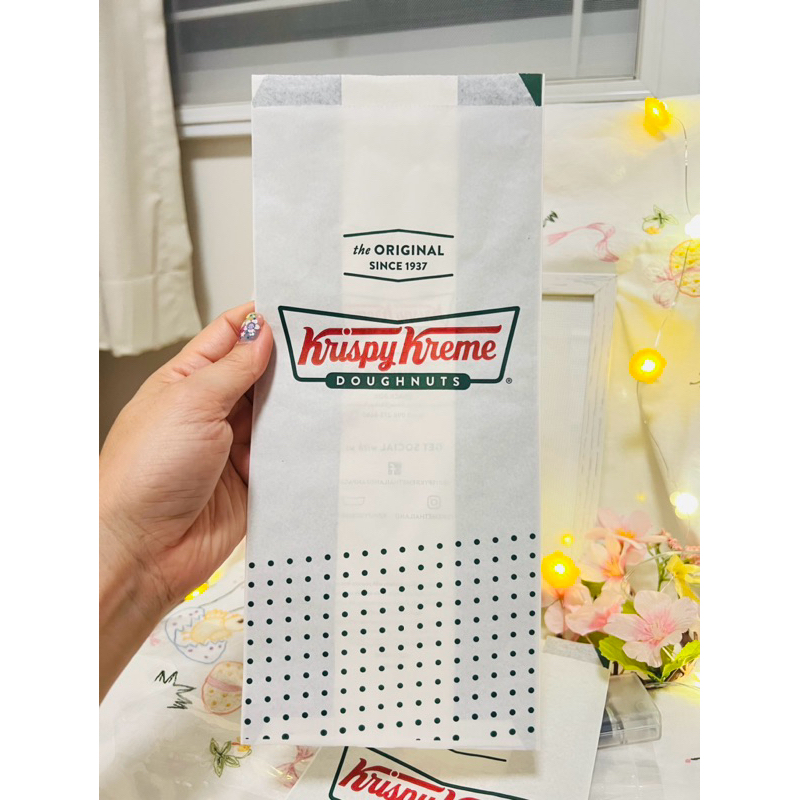 ถุงกระดาษ Krispy Kreme Doughnuts 🍩size : 27x12.5cm