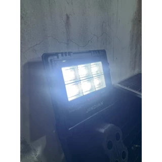 JD ของแท้100% โคมไฟโซล่าเซลล์ รุ่นใหม่! 100W 200W 300W 500W สปอร์ตไลท์ ไฟโซล่าเซลล์ โคมไฟ พลังงานแสงอาทิตย์