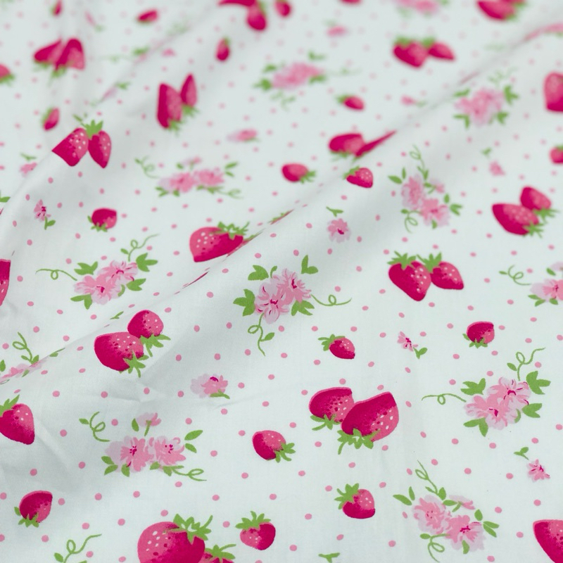 ขายเป็นเมตร cotton 100% cotton twill หน้ากว้าง 64“ผ้าเนื้อดี ลายสวย ตัดต่อเนื่องได้ พร้อมส่ง