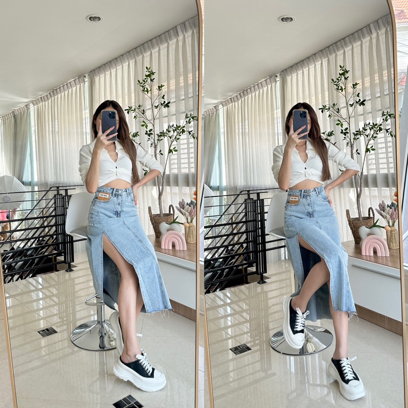 กระโปรงยีนส์ผ่าหน้าข้างเอวสูง B422 ผ้าไม่ยืด