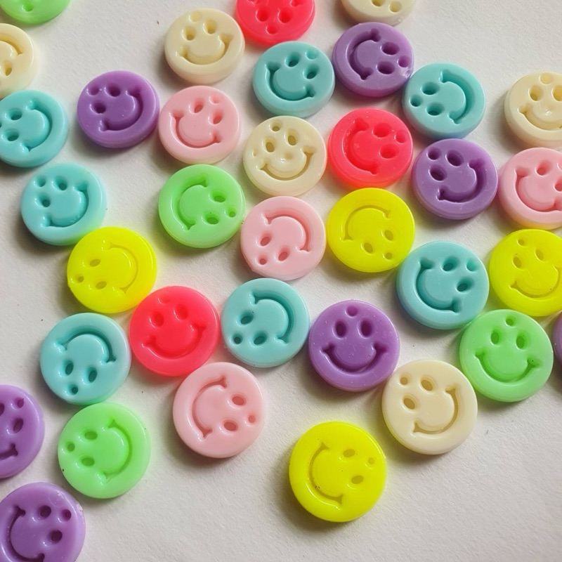 ยิ้ม ยิ้มน้อย จี้ยิ้ม ตัวห้อยยิ้ม ลูกปัดยิ้ม 20 กรัม 18 ฿