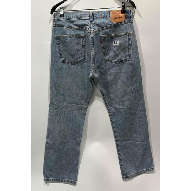 กางเกงยีนส์ ลีวาย 501 (มือสองแท้💯%)เอวป้าย 33” เอววัดจริง 33”  MADE IN DOMINICAN REPUBLIC