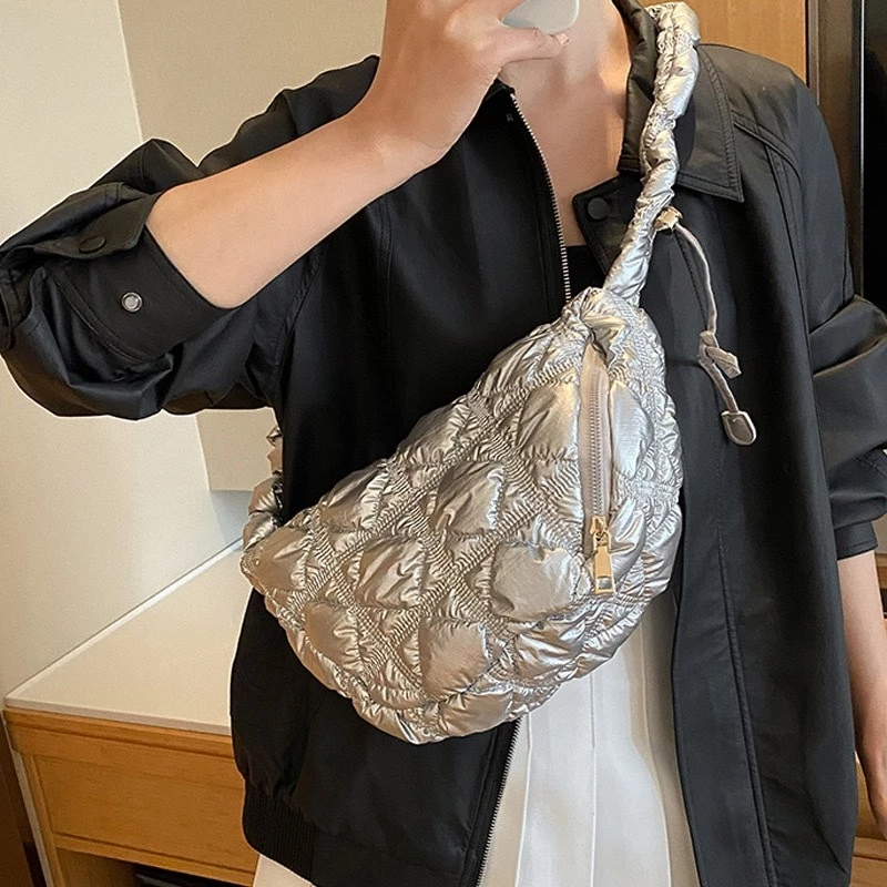 พร้อมส่ง กระเป๋าสะพายข้าง กระเป๋านุ่มนิ่ม สายปรับได้ กระเป๋าสะพายไหล่ สไตล์เกาหลี