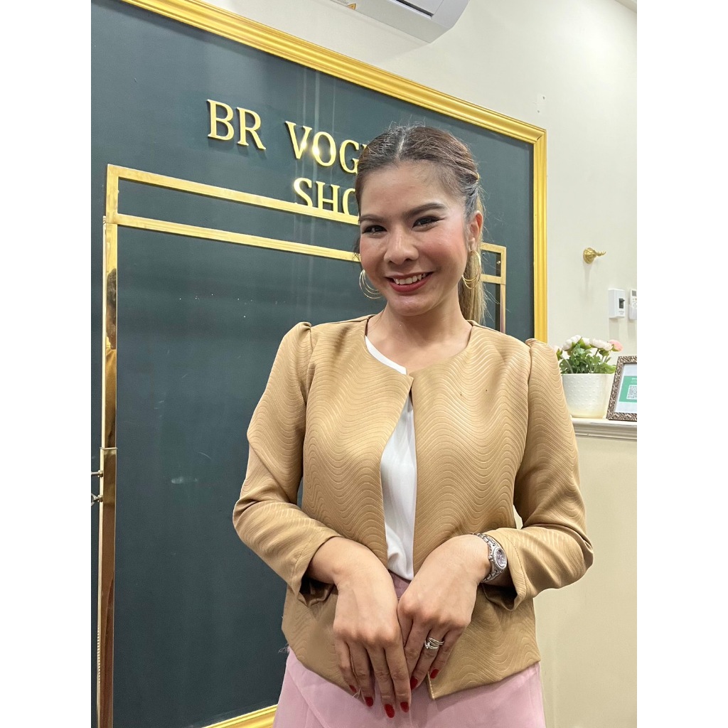 เสื้อคลุมแพทรีเซีย BR Voguish