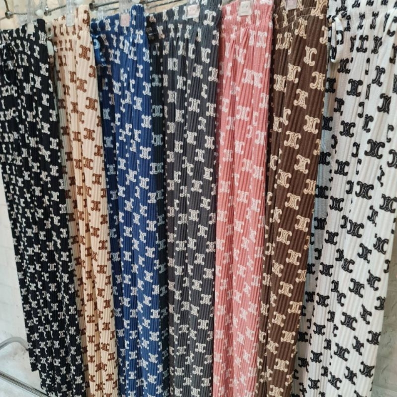 กางเกงอัดพลีท ผ้าพลีทญี่ปุ่น ผ้านุ่ม ใส่สบาย ร้านนี้พลีทแท้ค่ะ