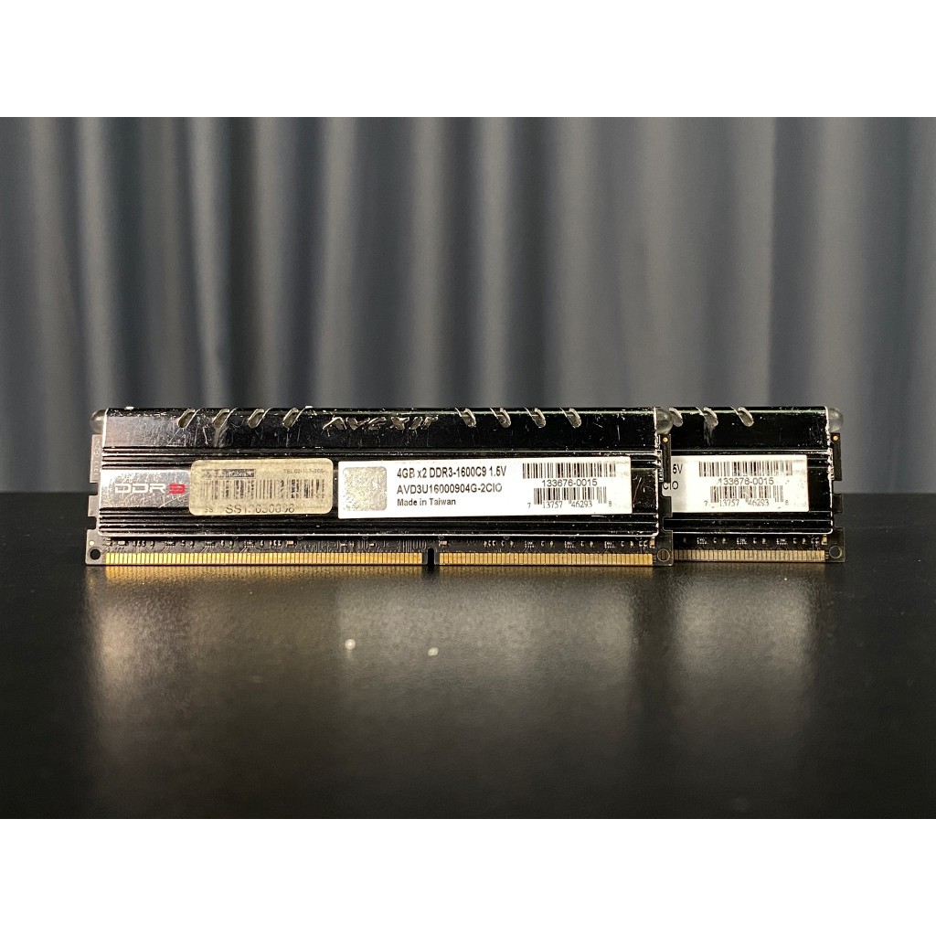 RAM AVEXIR DDR3 8GB 4X2 BUS1600 ( แรม ) สินค้ามือสอง มีไฟ LED มีประกันตลอดการใช้งาน MAXCOM