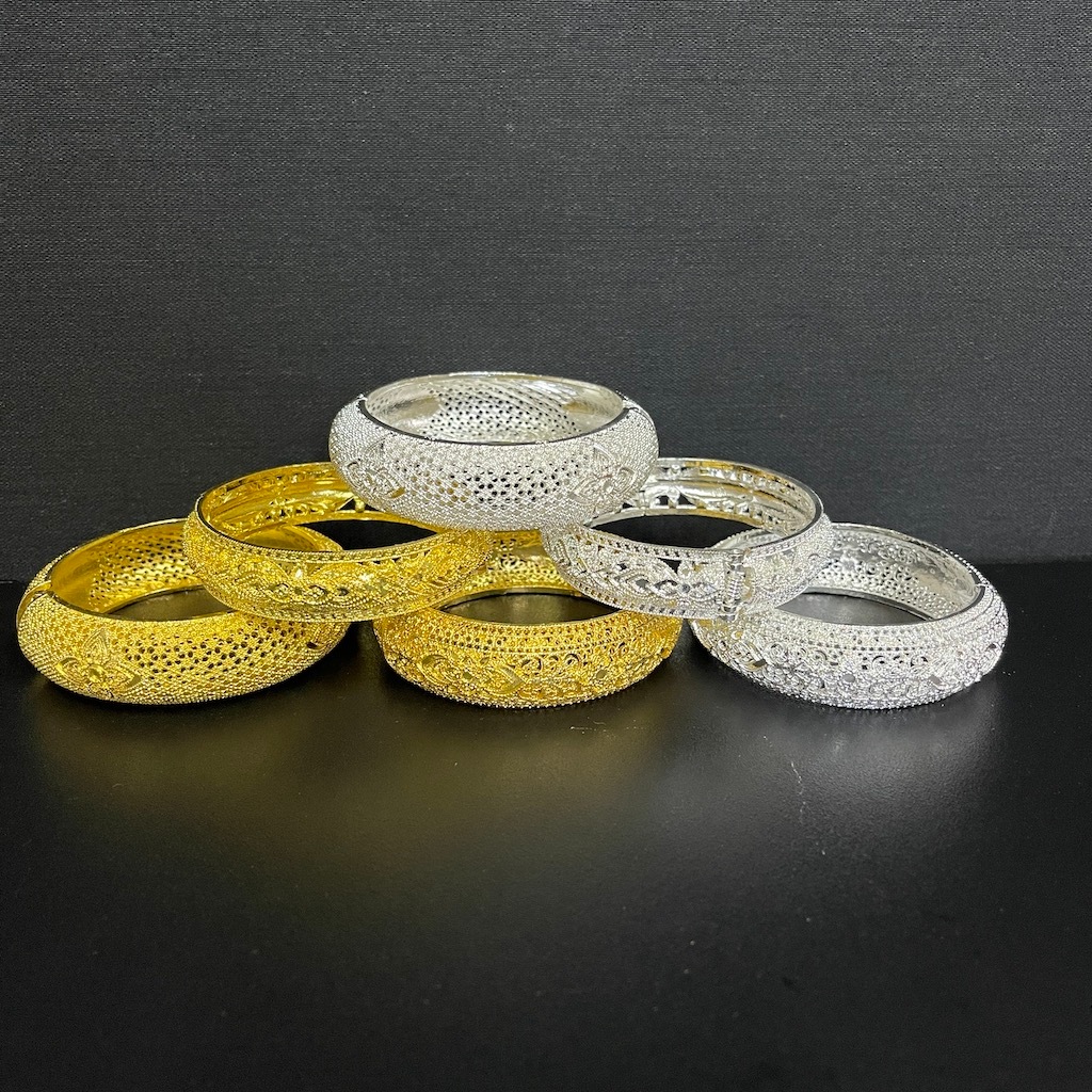 Vintage Jewelry ชุดไทยเครื่องประดับ สีเงิน กำไลข้อมือ เด็กสวมใส่ silver Bracelet 1ชิ้น