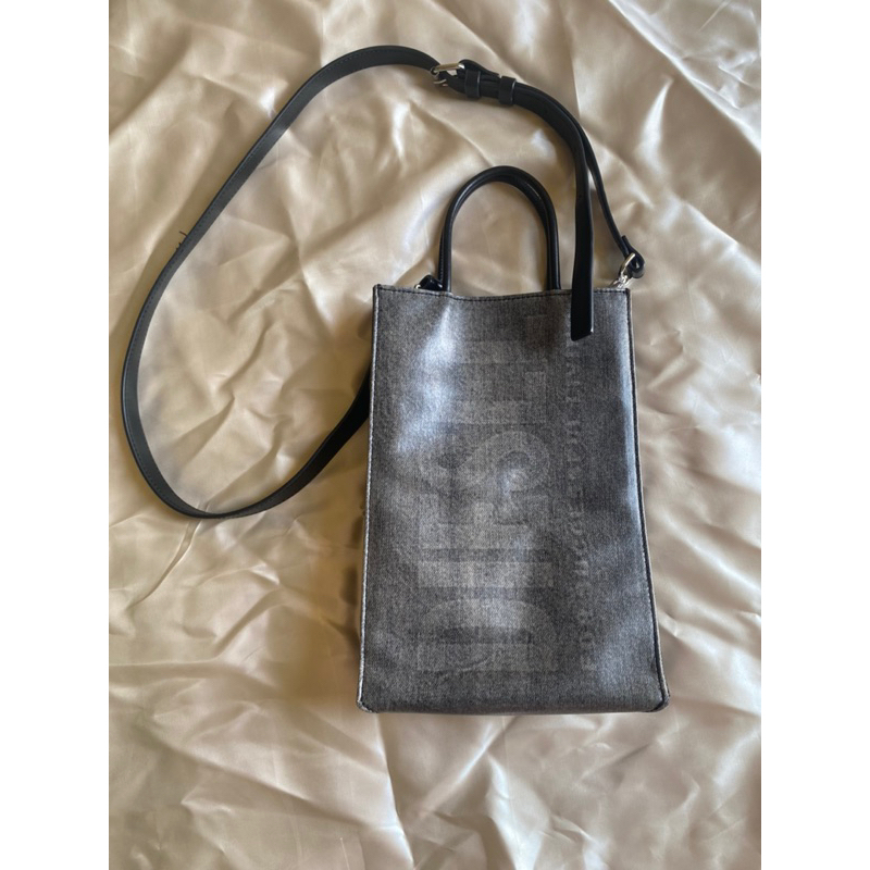 กระเป๋า diesel shopper
