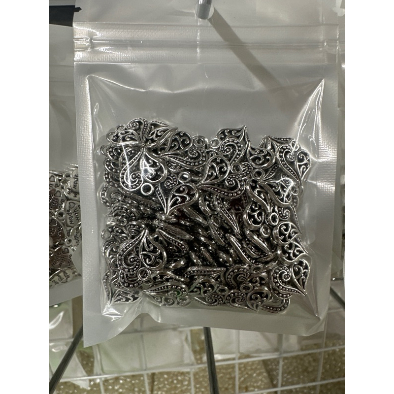 จี้สร้อยคอ สร้อยข้อมือ ลูกปัดโลหะ สีเงิน DIY 100กรัม=50฿