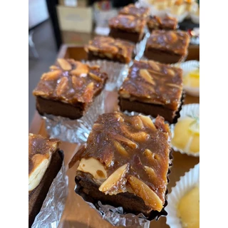 LILLY ลิลลี่ แป้งฟัดจ์บราวนี่สำเร็จรูป 1kg | Fudge Brownie Mix