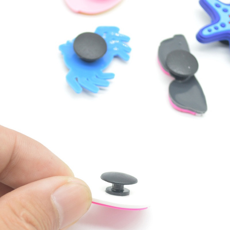 พร้อมส่ง แป้นติด Jibbitz สีดำ / สีใส ขนาด 12 MM ไซส์ Crocs ขนาดมาตรฐาน หมุดติดรองเท้า การ์ตูนตกแต่งรองเท้า