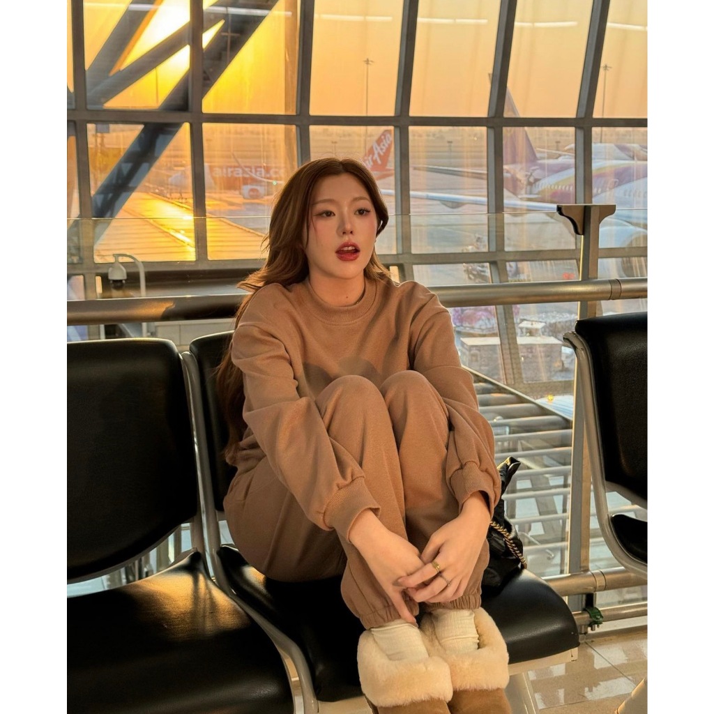 Base warm set สีน้ำตาล**** ละมุนสีโทนดีมาก บุขนวูลด้านในทั้งตัว ชุดเซตแอร์พอร์ต