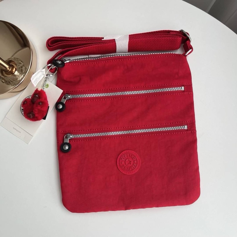 ✨ของแท้100%✨ กระเป๋าสะพายสีแดง KIPLING KEIKO