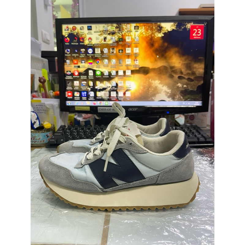 รองเท้ามือสองของแท้ New Balance 237 ปี2021 Size 37/22.5cm สีฟ้า-ขาว