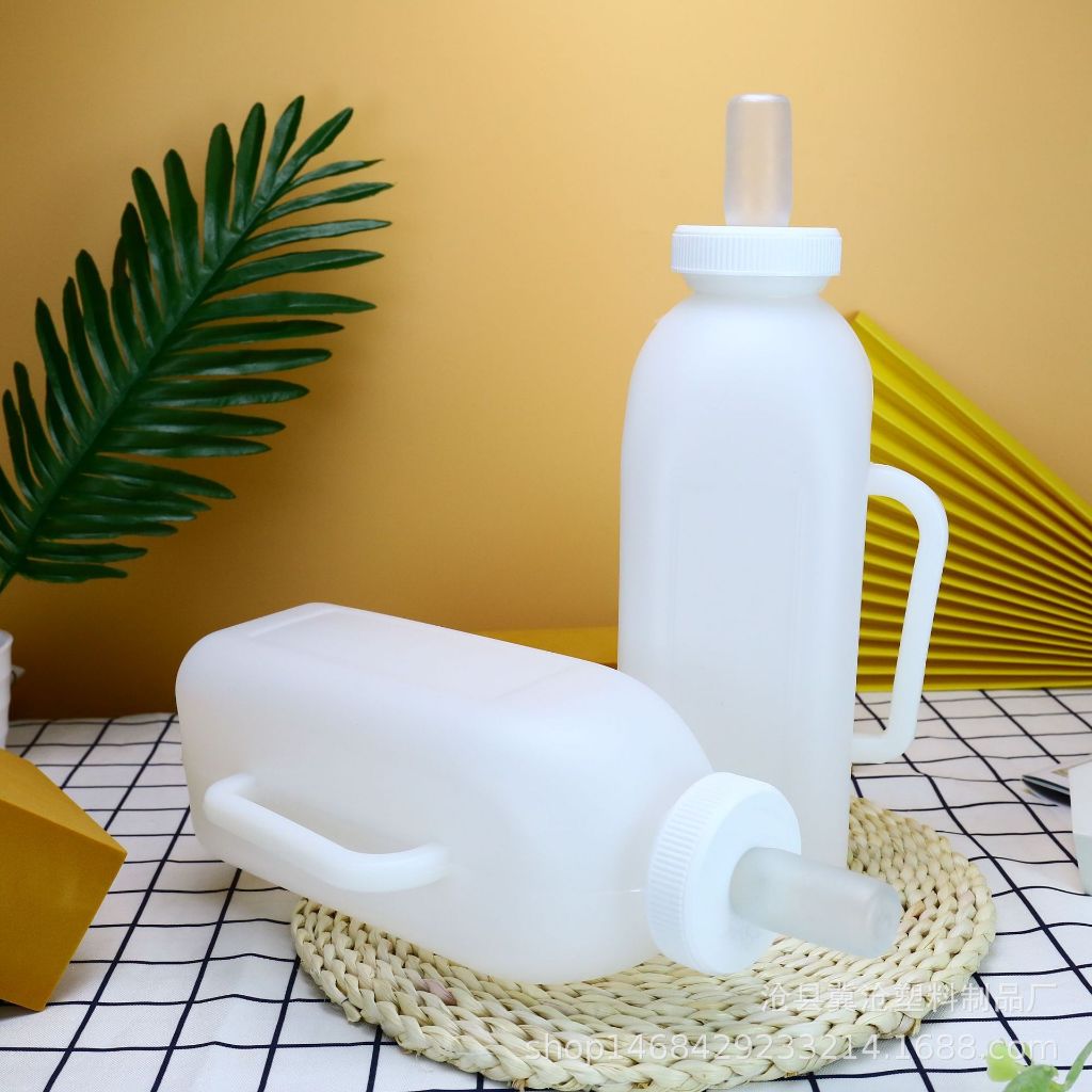ร้านคนไทย! ขวดนมลูกวัว จุกนมนิ่ม สองขนาด1000ml/2000ml ขวดป้อนนมวัว ขวดนม แพะ แกะ